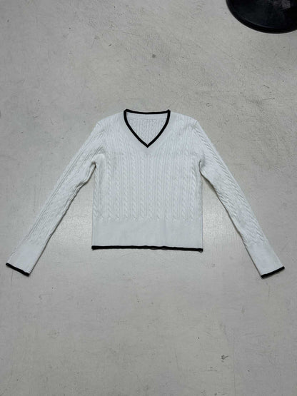 V-Neck Color Block Cable Knit Sweater Basic Top Short Length Casual Chic