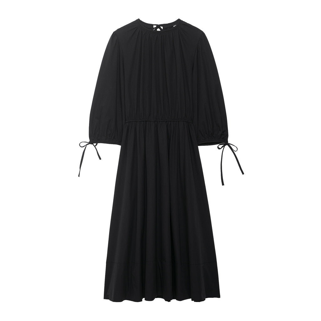 Round neck cuffs tied with black waist cinching dress for women