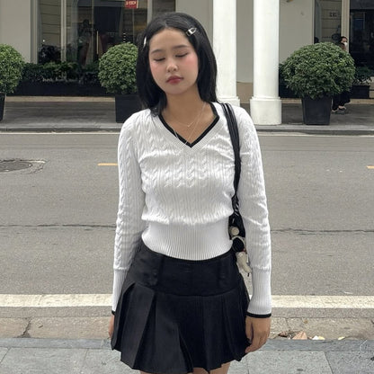 V-Neck Color Block Cable Knit Sweater Basic Top Short Length Casual Chic